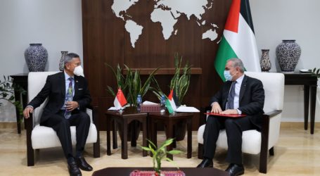 Palestinian PM Calls on Republic of Singapore to Recognize the State of Palestine
