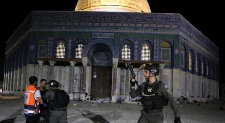 Israel Again Attacks Muslim Worshipers at Al-Aqsa Mosque Early Sunday