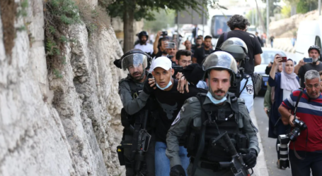 Israel Arrested 1,228 Palestinians in April