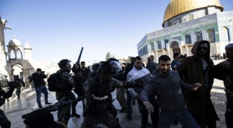 Israeli Occupation Forces Assault Tarawih Congregation at Al-Aqsa Mosque