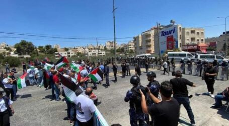 Palestinians Protest in Bethlehem Rejecting Biden-Abbas Meeting