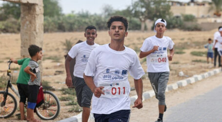 At Least 100 Palestinian Children Participate on Marathon at Gaza Strip