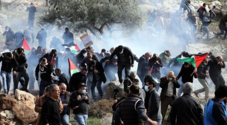Israeli Forces Suppresses an anti-Settlement March in Beit Dajan