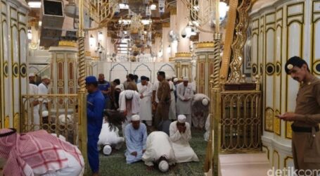 Saudi: Worshipers Allowed to Stay inside Rawdah Sharif for 10 minutes Only
