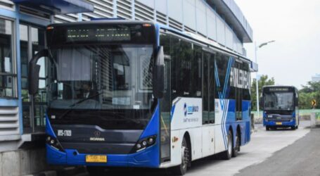 Transjakarta Bus Operates 24 Hours Again Started on Monday