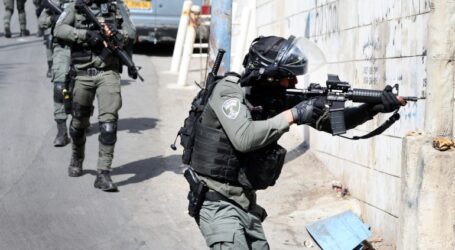 Israeli Occupation Forces Detain Two Palestinians in Nablus
