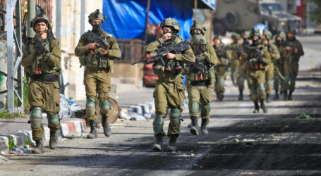 Israeli Forces Detain 22 Palestinian Citizens from West Bank, Jerusalem