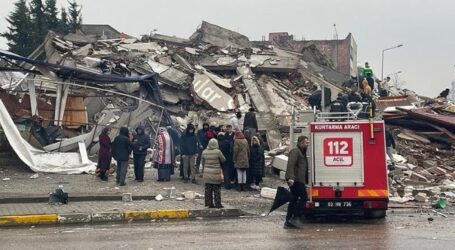 Vice President: At Least 3,419 People Killed as Quakes Hit Southern Türkiye