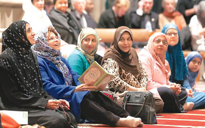 Muslim Women in Britain Gain Knowledge About Islam in Taklim Assembly