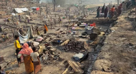 UN: Thousands of Rohingya Refugees Homeless after Bangladesh Camp Fire