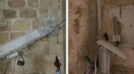 Israeli Forces Destroy Electrical Installations at Aqsa Mosque Prayer Area