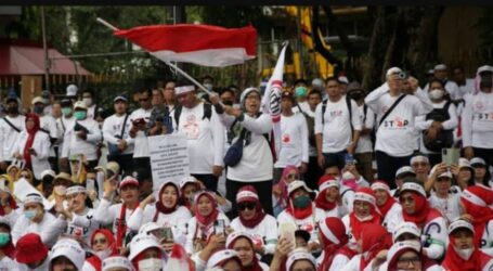 Indonesian Health Workers Hold Peaceful Demonstration Against Omnibus Law