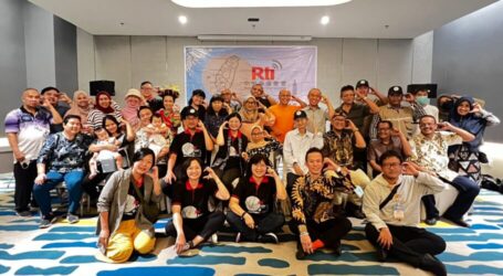 Rti Holds Gathering for Listeners of All Ages in Jakarta Voicing World Peace