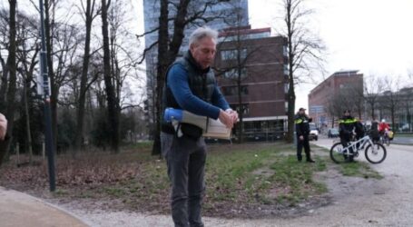 Edwin Wagensveld, Dutch Right-wing Activists Trample and Torn Copies of Qur’an