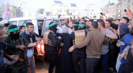 Fourth Wave of Swap Deal, 33 Palestinians, 11 Israeli Captives Released