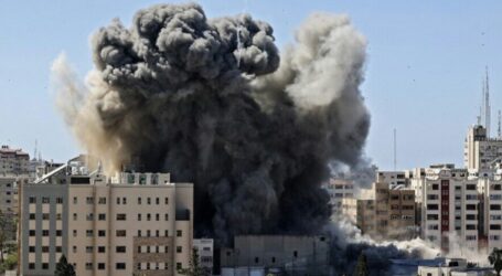 Israel Bombs Red Crescent Headquarters in Khan Yunis, Gaza