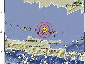6.5 M Earthquake Shakes North Coast of Java Island