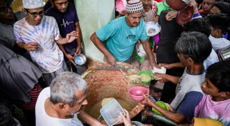 Sharing Muhdhor Porridge, a Ramadan Tradition in Tuban, East Java