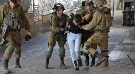 Israeli Occupation Forces Detain 15 Palestinians from West Bank