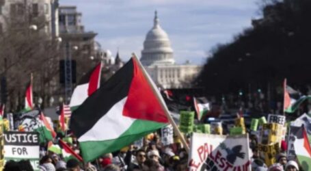 Hundreds of Protesters Chant ‘Stop Bombing Rafah in front of US White House