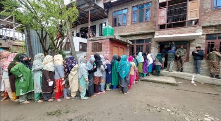 Voting for Parliamentary Election Begins in Kashmir