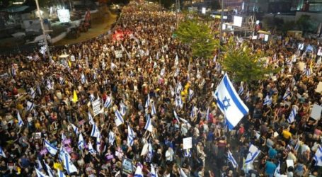 Israeli Protesters Block Road to Netanyahu’s Office Demanding Hostage Swap Deal