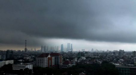 Jakarta Weather Predicted Cloudy and Some Light Rain