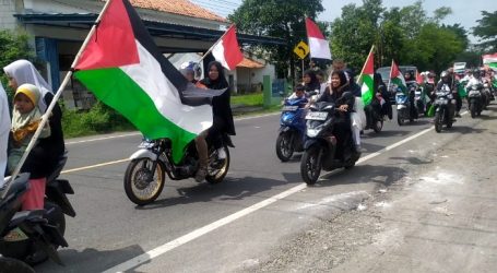 Solidarity with Palestine, Hundreds Join Vehicle Convoy in Brebes and Tegal