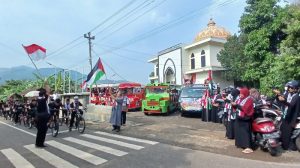 Participants of Palestine Solidarity Month Carnival in Banjarnegara, Central Java (photo: Irfan/MINA)