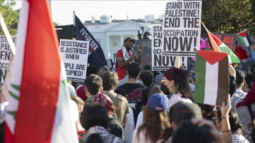 A peaceful protest in Washington, D.C., United States. (Photo: Anadolu Agency)