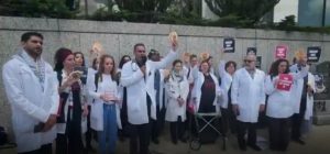 Doctors Demand Ceasefire in Gaza with ‘Bread Not Bombs’ Protest at US Capitol (photo: Anadolu Agency)