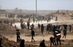 Israeli Forces Kill Palestinians While Seeking Aid in Gaza (photo: PIC)