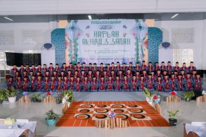 Final Commemoration of the Students of Shuffah Hizbullah Islamic Boarding School and Al-Fatah Al-Muhajirun Madrasah, Negararatu, Natar, South Lampung, in 2025. (Doc. Al-Fatah Lampung)