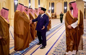 Indonesian President Prabowo Subianto and Saudi Arabian Crown Prince Mohammed bin Salman bin Abdulaziz Al Saud (MBS) (photo: BPMI Setpres)