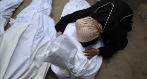 Relatives mourn their loss after their loved ones killed in Israeli attacks on various areas of Gaza City, Gaza on September 05, 2025 (photo: Anadolu Agency)