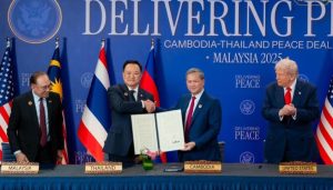 Cambodia and Thailand signed a peace declaration, dubbed the Kuala Lumpur Peace Accord, at the ASEAN Summit on Sunday (photo: Kiripost)