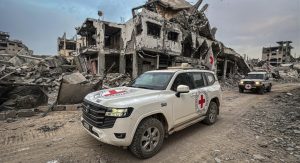 ICRC Car in Gaza (photo: Anadolu Agency)