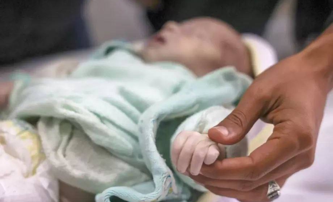 Another baby Dies from Cold in Gaza Amid Deepening Humanitarian Crisis (photo: PIC)