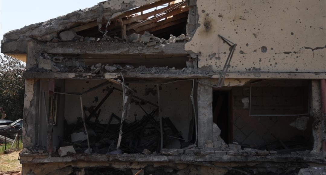 Iran attack Israel (photo: Anadolu Agency)