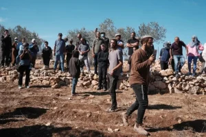 Israeli Settlers attack on West Bank (photo: PIC)