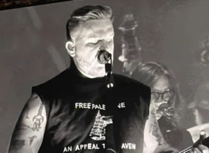 US Country Star Zach Bryan Wears 'Free Palestine' Shirt at Concert (photo: CBS News)